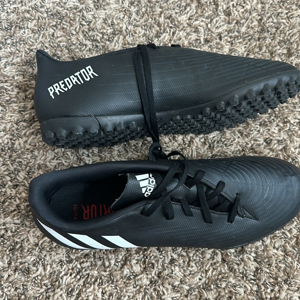 Men’s Adidas predator edge 4 turf shoes - Picture 3 of 4
